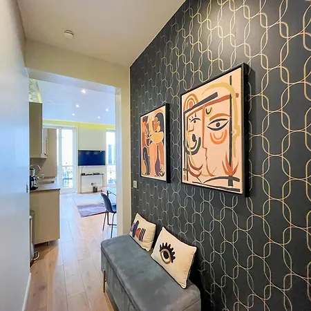 Apartment Urban Flat 61 - Pretty 3 Bedrooms In Center Of