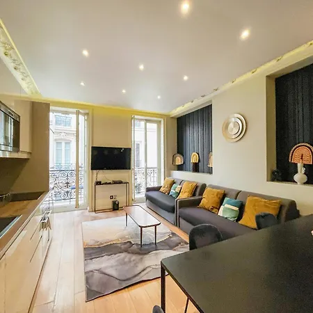 Apartment Urban Flat 61 - Pretty 3 Bedrooms In Center Of Paris