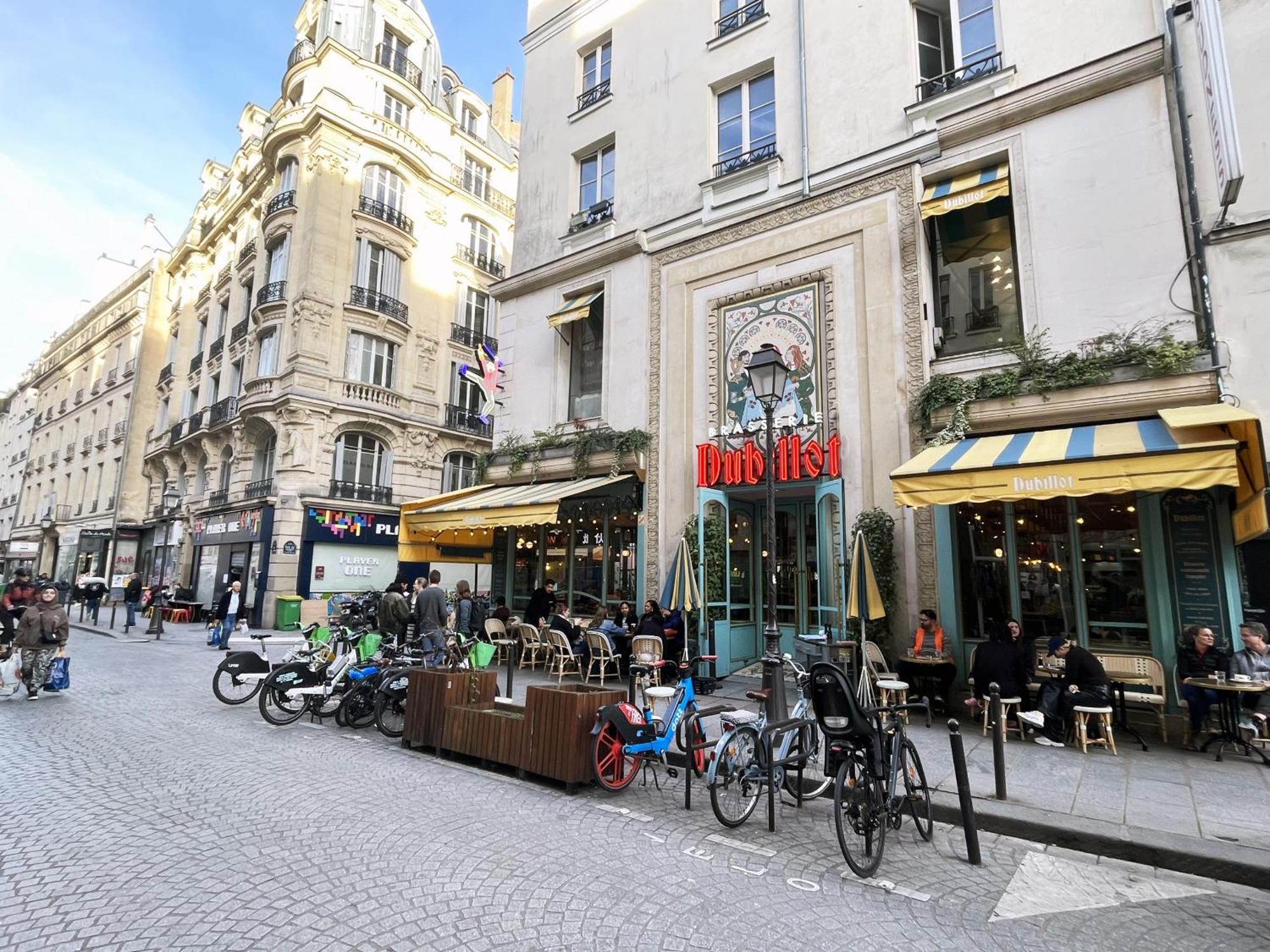 Urban Flat 61 - Pretty 3 Bedrooms In Center Of *